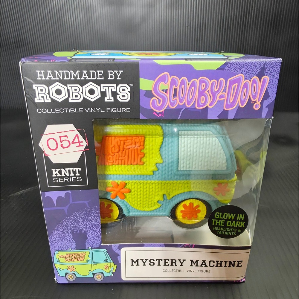 Handmade By Robots Scooby-Doo Mystery Machine Vinyl Figure 054 Knit Series Glow